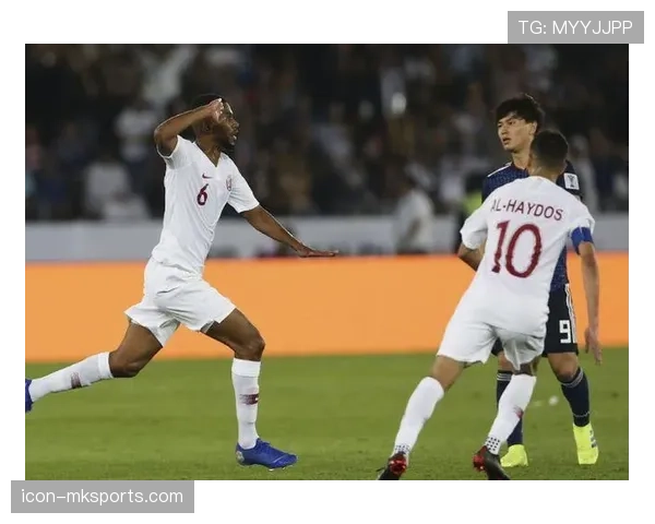 印尼队红白狂欢：主场氛围热烈，球队表现备受期待