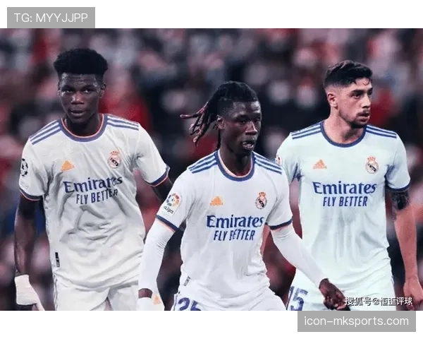 卡马文加 vs 克罗斯：出球能力与中场组织结构差异